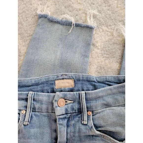 Mother High Waisted Looker Ankle Fray in Super Blast From The Past
25 - Picture 8 of 9